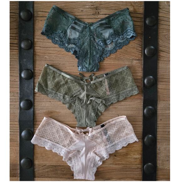 Victoria's Secret Very Sexy Cheeky Hipster Panty Bundle sz xSmall New - Picture 2 of 4